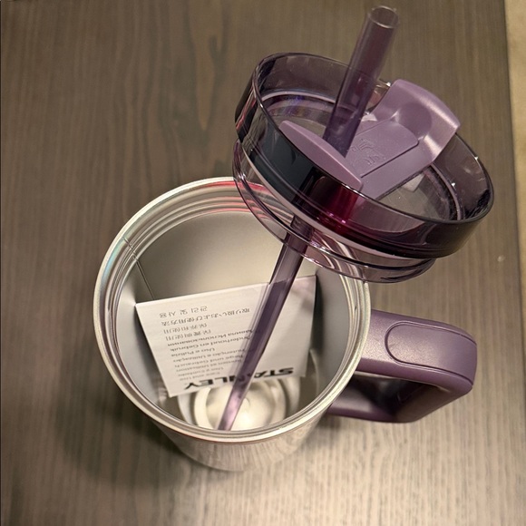 Stanley x Starbucks Plum Mug with Handle and Straw - Picture 5 of 7